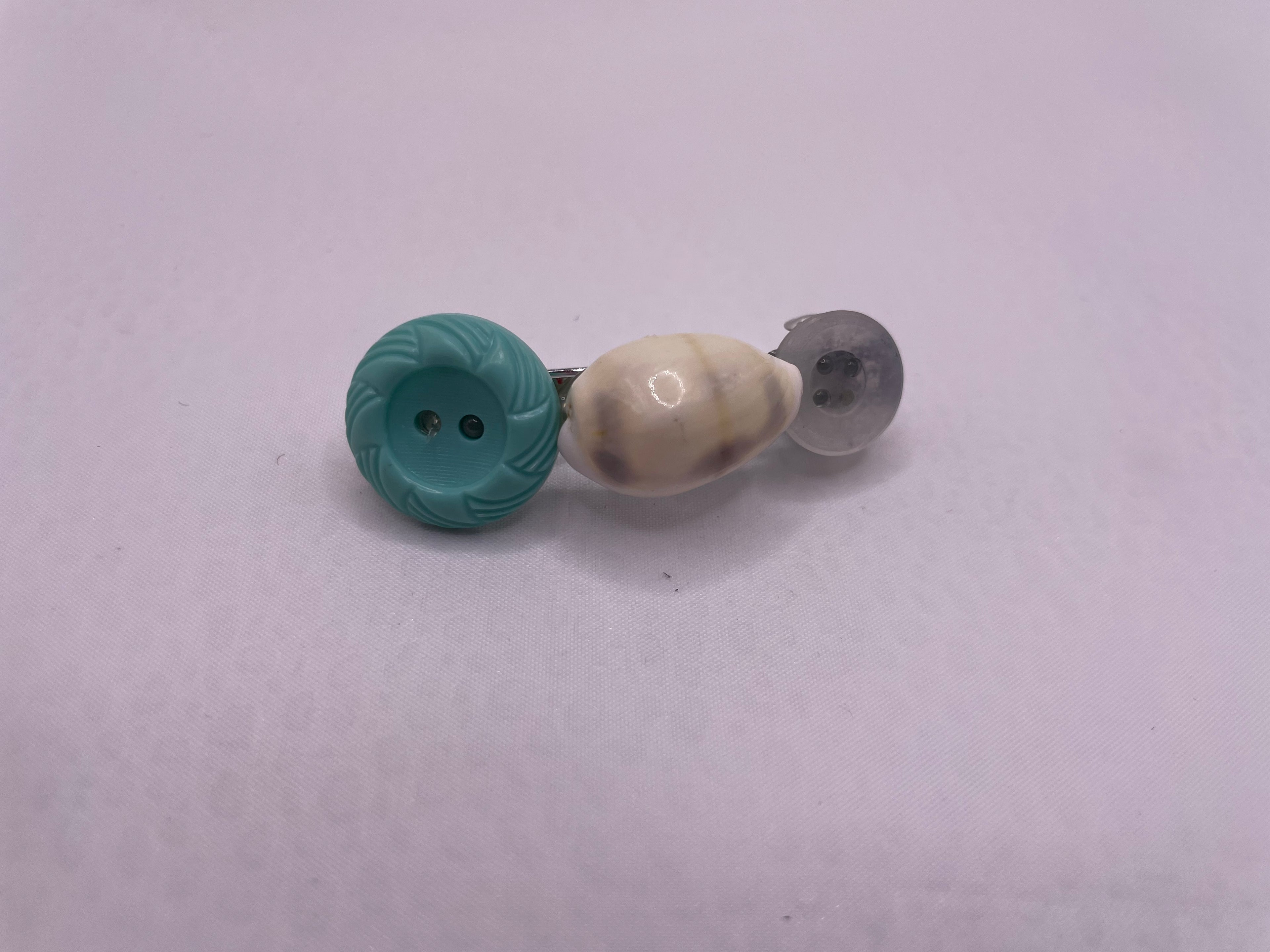 Beach Day Button Clip
